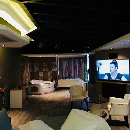 Velena Hotel