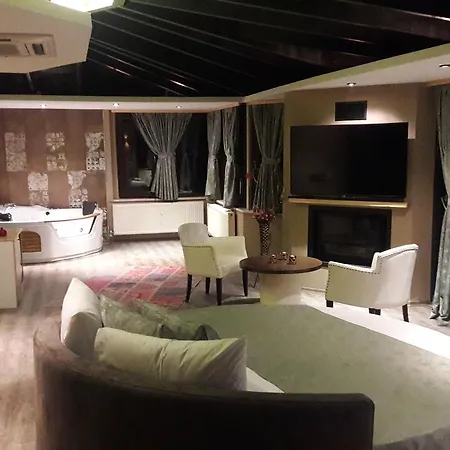 Velena Hotel 3*