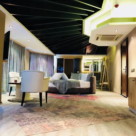 Velena Hotel 3*