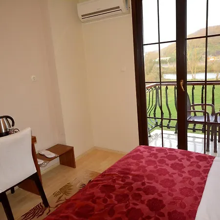 Hotel Velena 3*